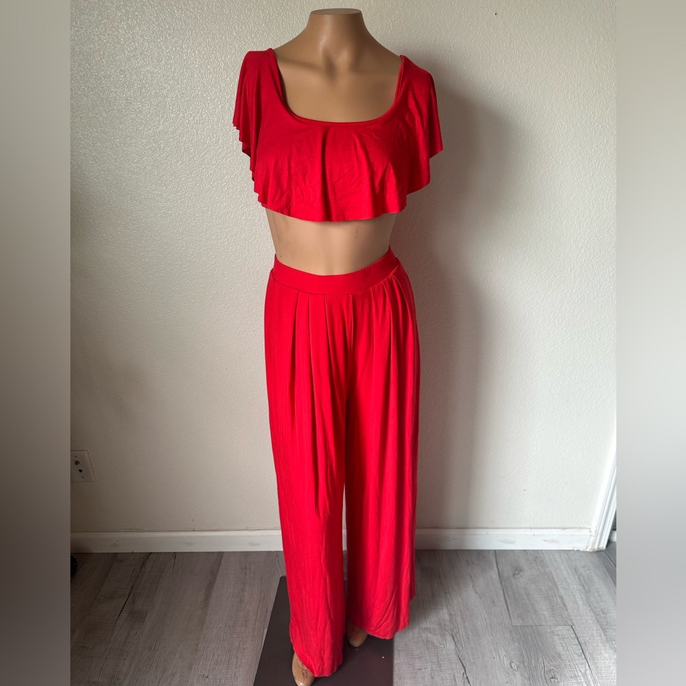 Beautiful 2 piece pant & top set